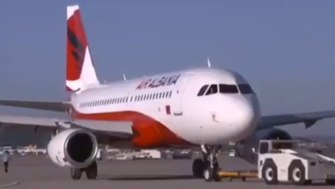Rama publikon videon e â€œAir Albaniaâ€, qytetaret i ankohen per cmimet